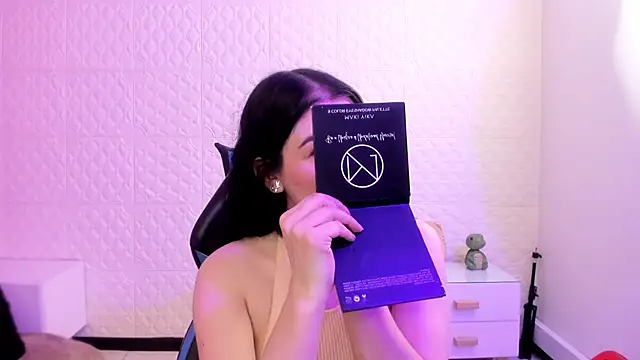 Violetaa diazz online show from 20, 5, 2026