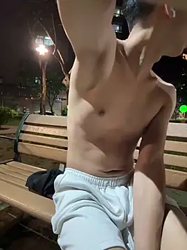 Benson18y online show from 5, 11, 2025