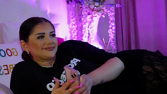 Amberseyes online show from 11, 6, 2026