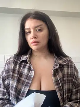 Amberseyes online show from 15, 5, 2026