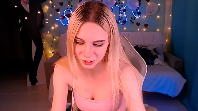 Sweet Richal online show from 17, 2, 2025