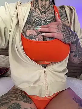 MeganWitch online show from 28, 4, 2026