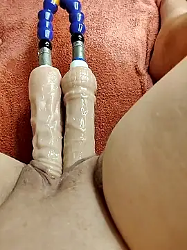 Lola Hale online show from 29, 9, 2025