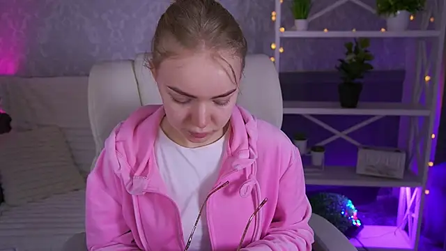 EmilySunshineS online show from 6, 3, 2026