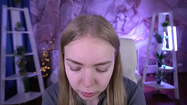 Snapshot of EmilySunshineS chatting on 12, 1, 2026 EmilySunshineS online show from 12, 1, 2026