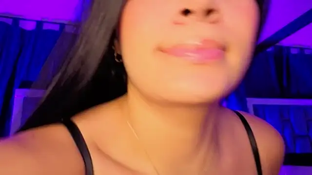 Mia Oxford online show from 16, 10, 2025