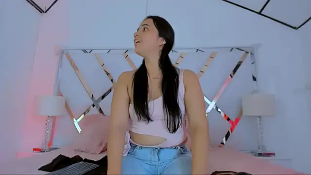 naughty  sara online show from 7, 3, 2025