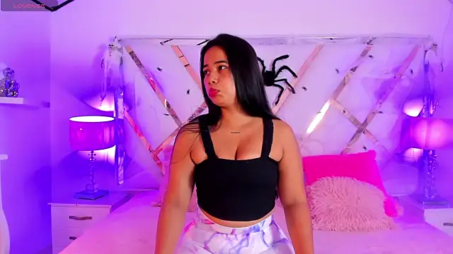 naughty  sara online show from 17, 10, 2025