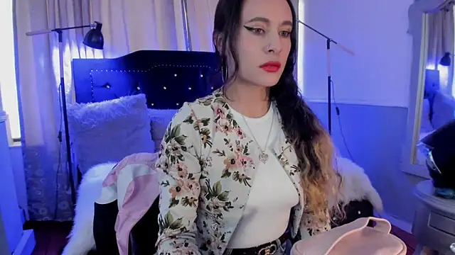 Coral Gibson online show from 17, 10, 2025