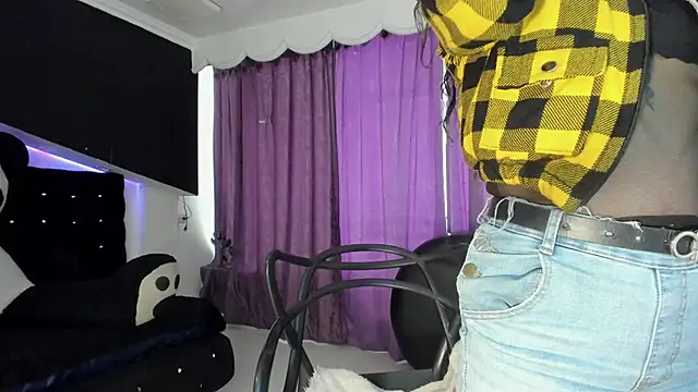 Coral Gibson online show from 27, 5, 2026