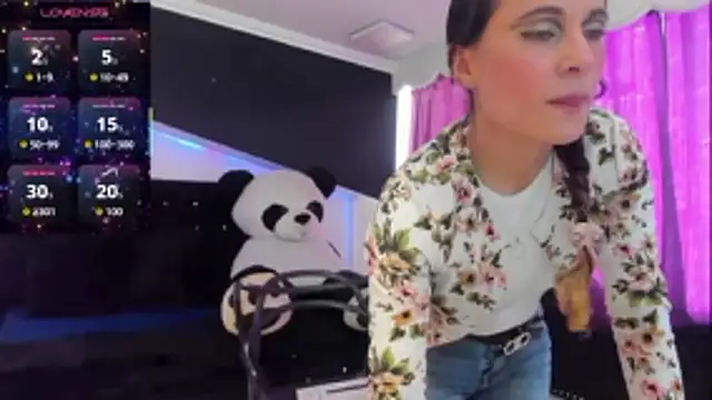 Coral Gibson online show from 1, 11, 2025