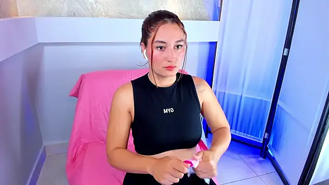 ScarlettWet9 online show from 1, 3, 2025