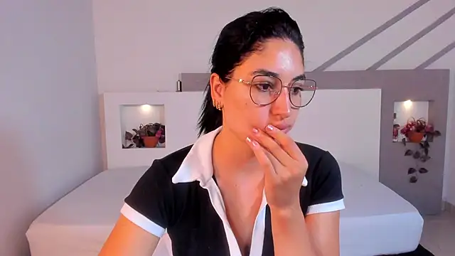 ScarlettWet9 online show from 3, 11, 2025