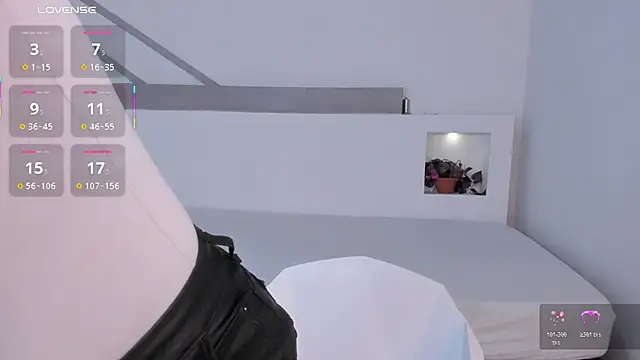 ScarlettWet9 online show from 4, 11, 2025