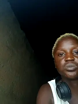 Crazybitchtheanalgoddess4 online show from 4, 1, 2025