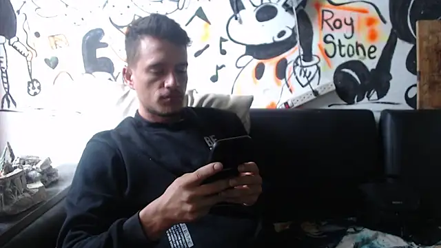 roystonee01 online show from 22, 12, 2025