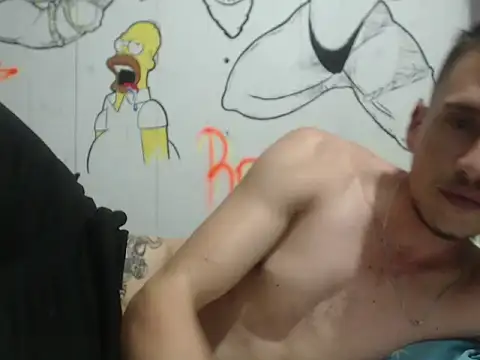 roystonee01 online show from 5, 11, 2025