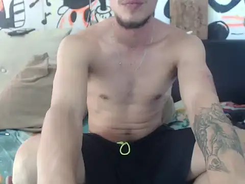 roystonee01 online show from 25, 10, 2025