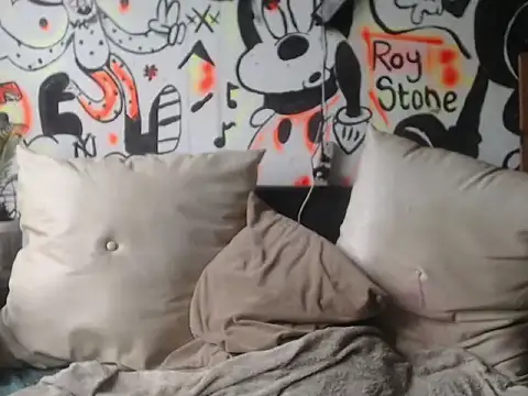 roystonee01 online show from 26, 10, 2025