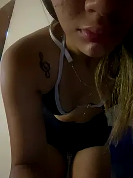 Carolinen online show from 27, 10, 2025