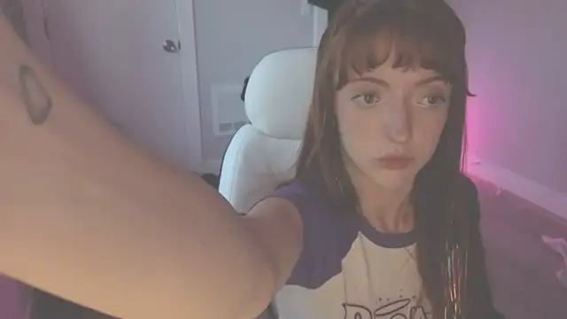 foxxyyyred online show from 10, 5, 2026
