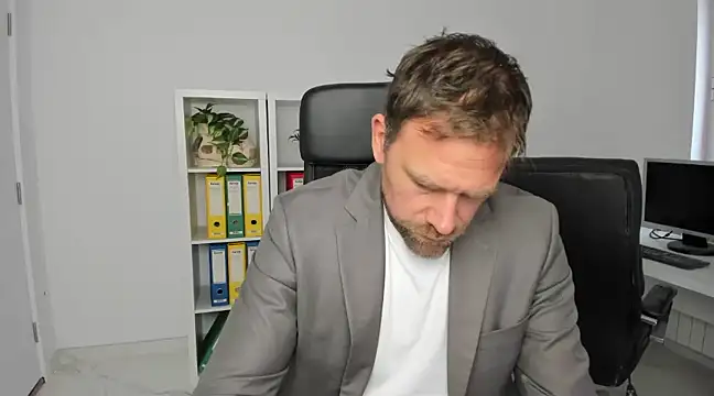 John-E-Dough online show from 7, 12, 2024