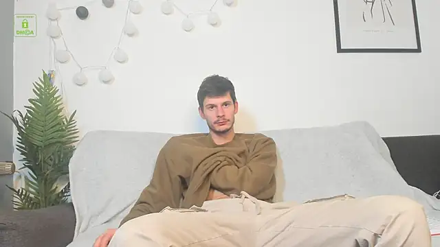 Snapshot of Piero_NightDay chatting on 5, 12, 2024 Piero NightDay online show from 5, 12, 2024