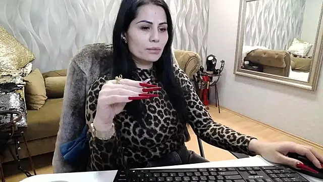 Sara Poison online show from 11, 11, 2025