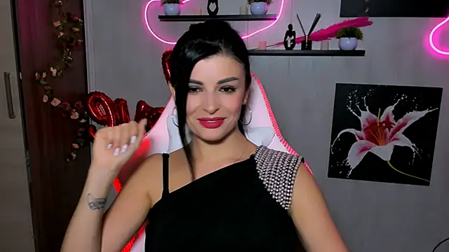 KayWuds online show from 7, 3, 2025