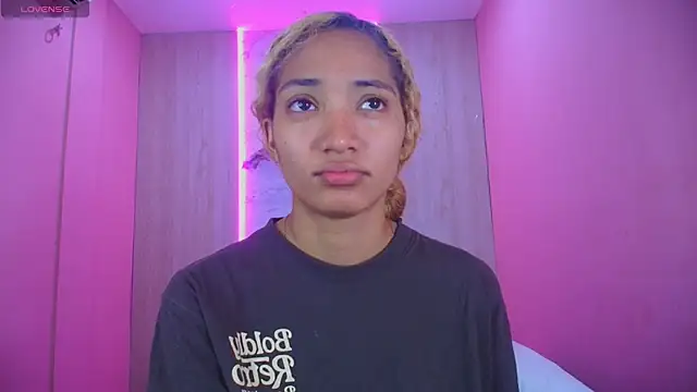 Charlotte Love10 online show from 29, 10, 2025