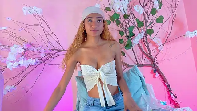 Charlotte Love10 online show from 29, 3, 2026