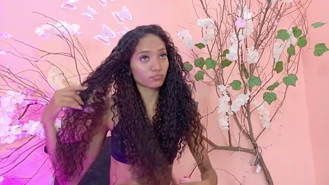 Snapshot of Charlotte_Love10 chatting on 8, 7, 2026 Charlotte Love10 online show from 8, 7, 2026
