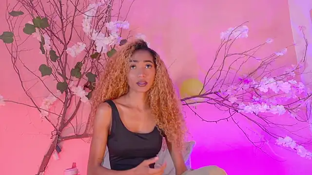 Charlotte Love10 online show from 4, 3, 2026