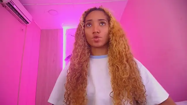 Charlotte Love10 online show from 24, 10, 2025