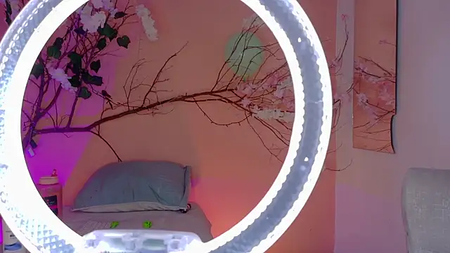 Charlotte Love10 online show from 3, 3, 2026