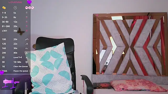 littleayshel online show from 26, 2, 2025