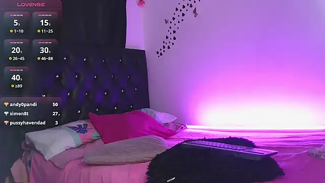 littleayshel online show from 13, 11, 2025