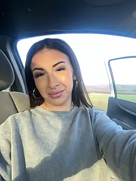 Snapshot of SashaBelle_ chatting on 13, 11, 2025 SashaBelle online show from 13, 11, 2025