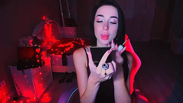 lovely desire online show from 10, 10, 2025