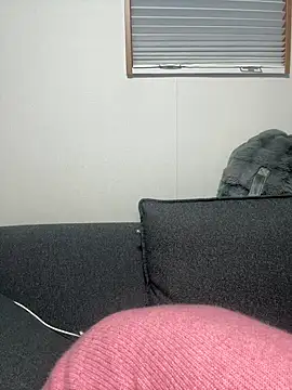 Snapshot of -x_MIU_x chatting on 12, 2, 2026 -x MIU x online show from 12, 2, 2026