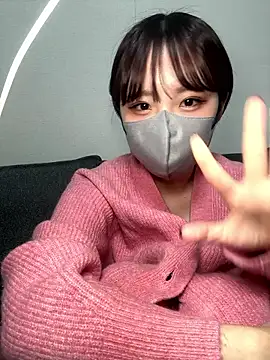 Snapshot of -x_MIU_x chatting on 13, 1, 2026 -x MIU x online show from 13, 1, 2026