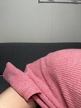 Snapshot of -x_MIU_x chatting on 24, 2, 2026 -x MIU x online show from 24, 2, 2026