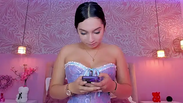 EmilyCollinss1 online show from 4, 6, 2026