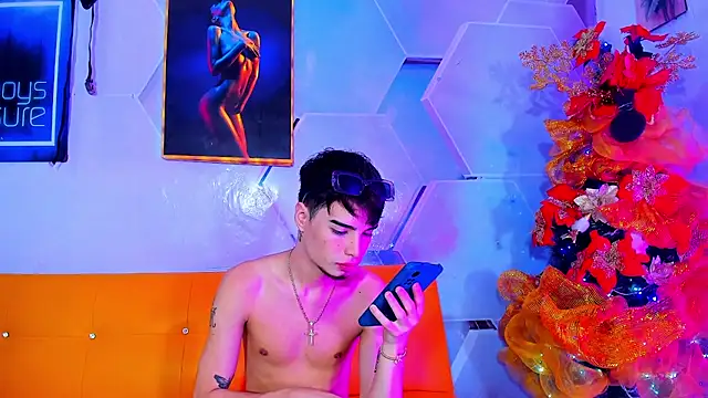 little alex01 online show from 5, 12, 2024