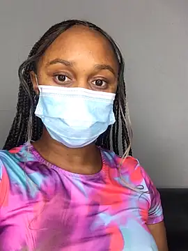 Snapshot of Pearl_00 chatting on 24, 9, 2025 Pearl 00 online show from 24, 9, 2025