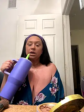 Snapshot of AlyssiaAmoreXO chatting on 9, 9, 2025 AlyssiaAmoreXO online show from 9, 9, 2025