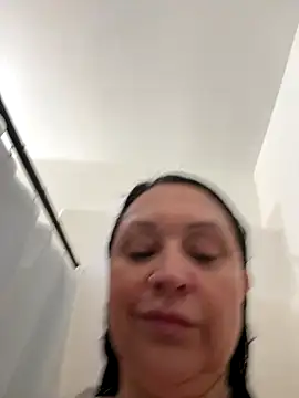 Snapshot of AlyssiaAmoreXO chatting on 4, 10, 2025 AlyssiaAmoreXO online show from 4, 10, 2025