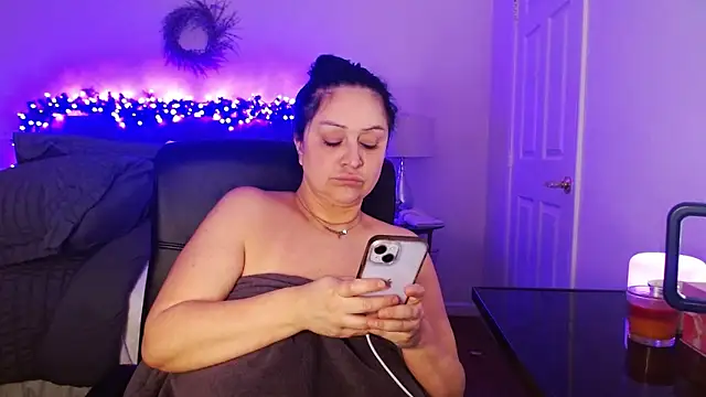 AlyssiaAmoreXO online show from 14, 1, 2026