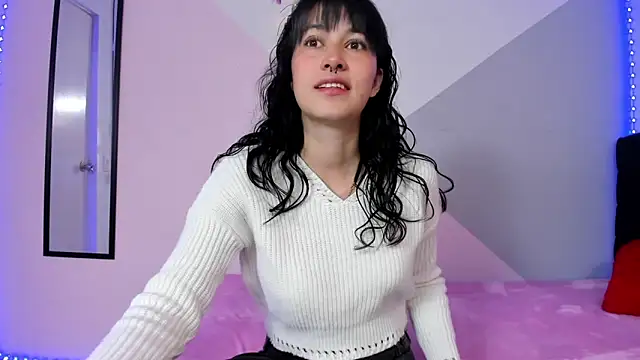 Camcrush   online show from 16, 9, 2025