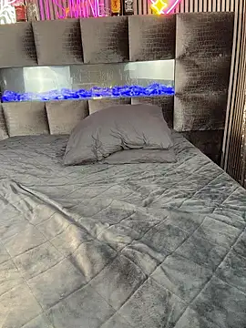 MilaMaaay online show from 10, 1, 2026